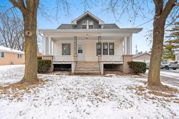 163 SUMMIT ST, Pulaski, WI 54162-9284