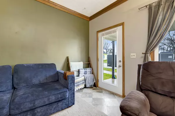 Kaukauna, WI 54130-2508,204 E 8TH ST