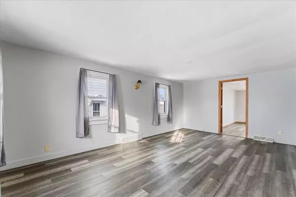 Green Bay, WI 54302-2932,1641 PREBLE AVE