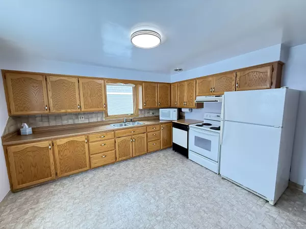 Neenah, WI 54956,1406 HENRY ST