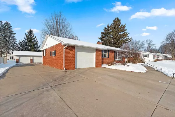 Pulaski, WI 54162,315 JOHNSON ST