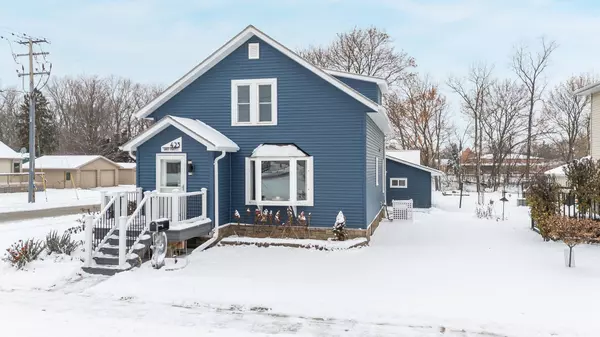 423 VAN ST, Neenah, WI 54956