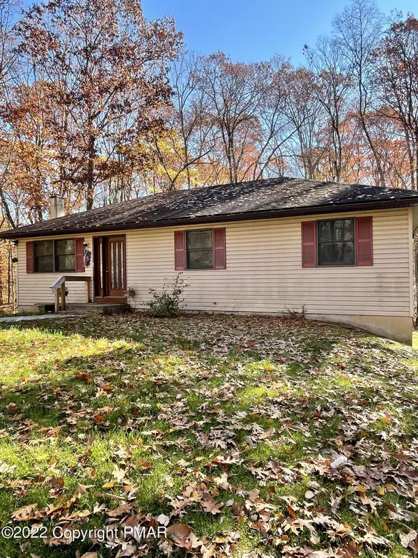 342 Laurel Lake RD, Bartonsville, PA 18321