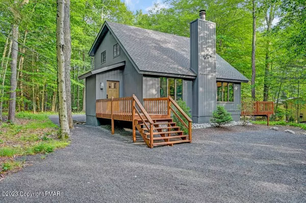 1377 Pine Cone RD, Pocono Pines, PA 18350