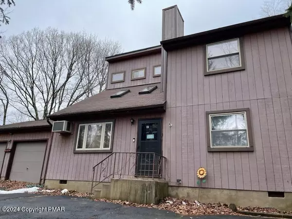 4524 W Pine Ridge DR, Bushkill, PA 18324