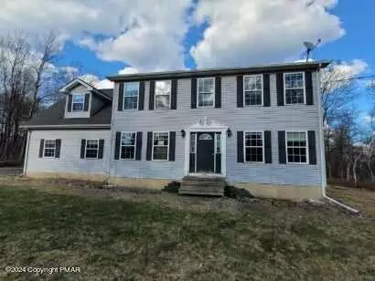 482 Scenic DR, Albrightsville, PA 18210