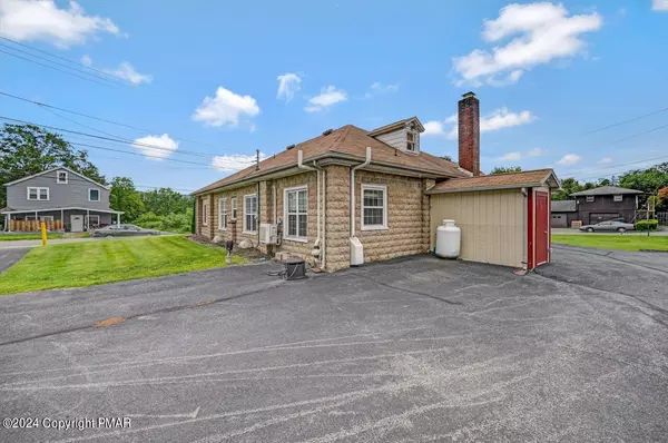 Brodheadsville, PA 18322,149 Bond LN