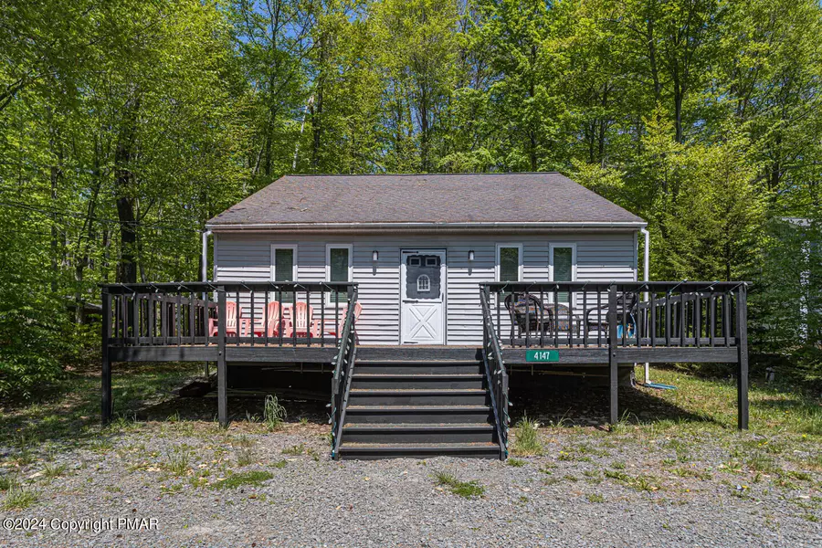 4147 Catawissa DR, Pocono Lake, PA 18347