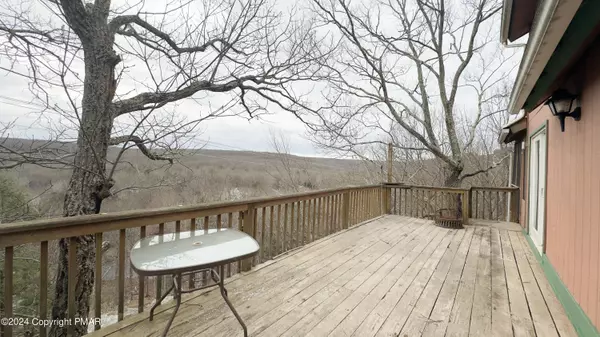 Bushkill, PA 18324,4179 Winchester WAY