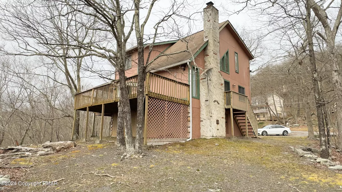 Bushkill, PA 18324,4179 Winchester WAY