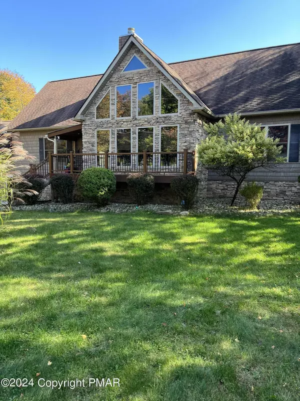 Long Pond, PA 18334,463 Cedar DR