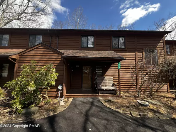 123 Meadow View Court CT, Bushkill, PA 18324