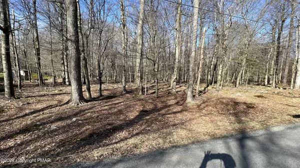 Lot 9 Valley RD, Gouldsboro, PA 18424