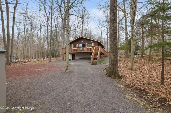 Pocono Lake, PA 18347,145 MOUNTAIN VIEW DR