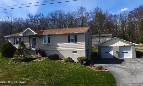 349 Effort Neola RD, Saylorsburg, PA 18353