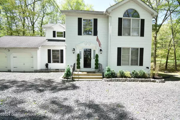 104 Dunchurch DR, Bushkill, PA 18324