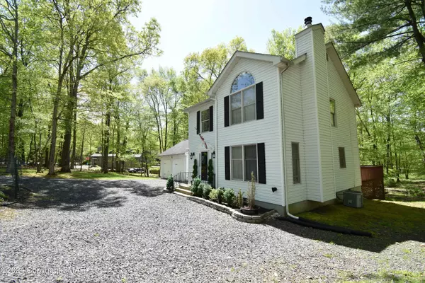 Bushkill, PA 18324,104 Dunchurch DR