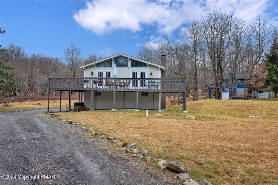 262 Ash DR, Long Pond, PA 18334