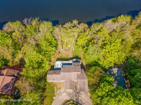 Clifton Township, PA 18424,45 Lake Drive East