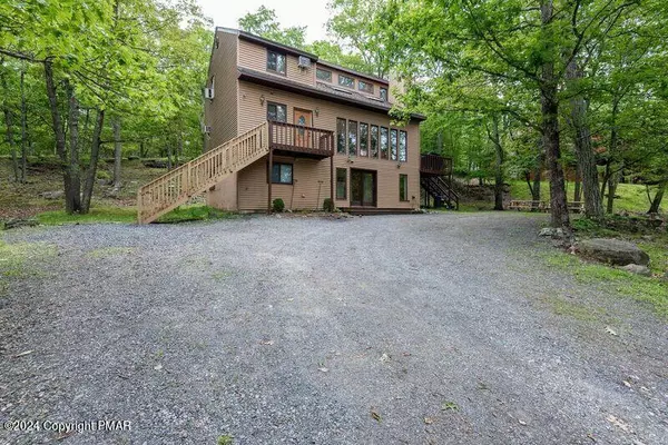 114 Hampstead CT, Bushkill, PA 18334