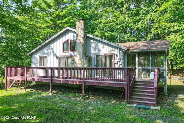 1019 Lancaster Drive DR, Bushkill, PA 18324