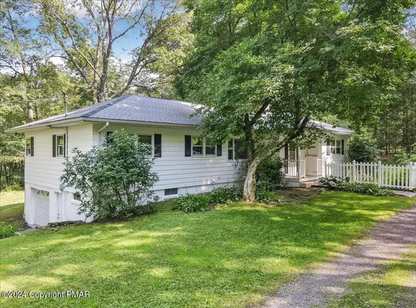 107 Minter DR, Bushkill, PA 18324