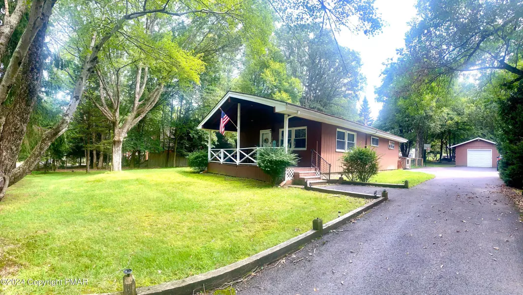 404 Mountain RD, Albrightsville, PA 18210