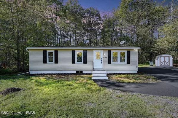 5084 Spruce LN, Tobyhanna, PA 18466