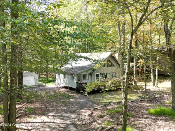 Pocono Lake, PA 18347,1520 Lake LN