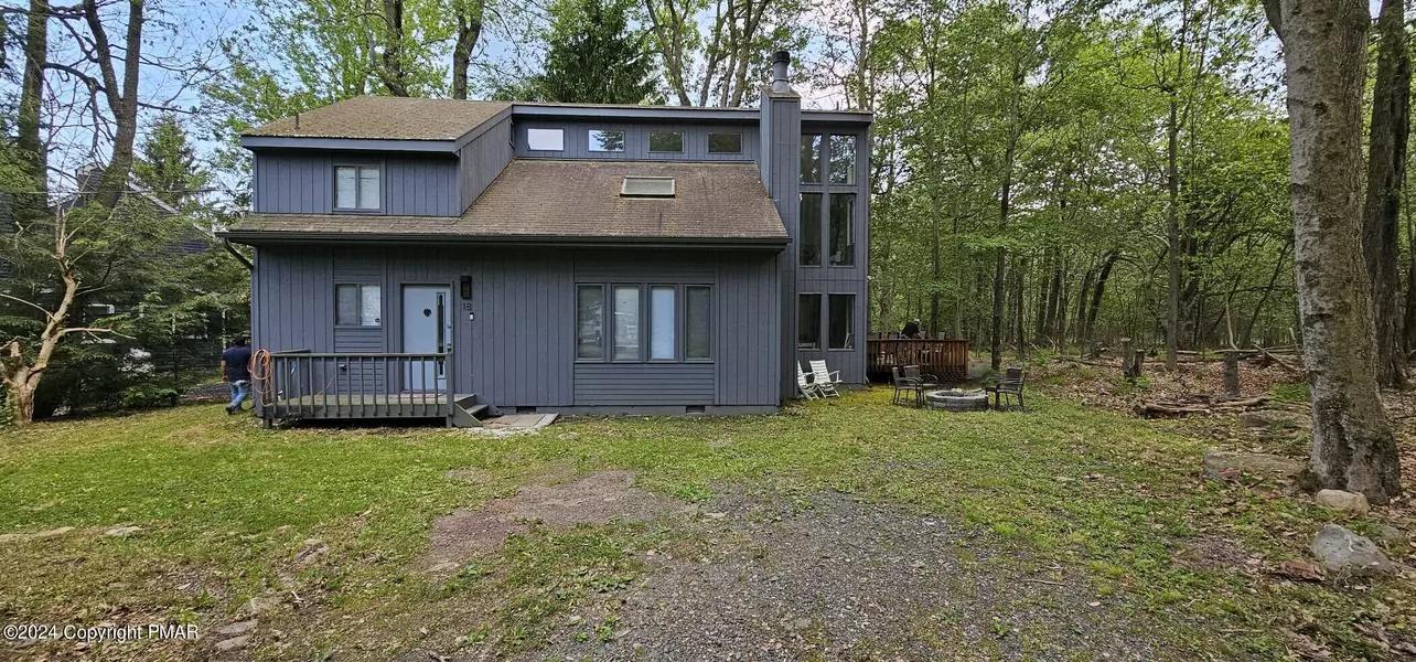 628 Forest DR, Tobyhanna, PA 18466