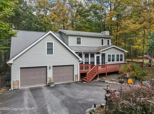 165 Paxinos DR, Pocono Lake, PA 18347