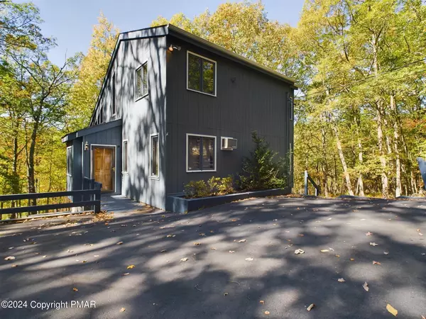 145 Greenwich DR, Bushkill, PA 18324