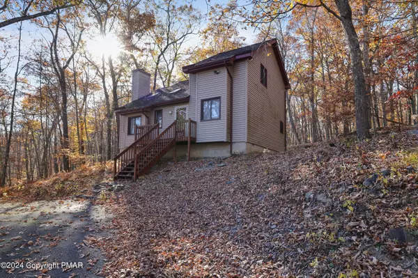 Bushkill, PA 18324,2104 Scarborough WAY