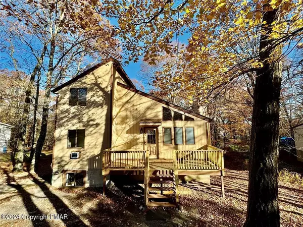 Bushkill, PA 18324,4340 Pine Ridge DR