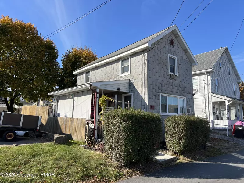 317 Center ALY, Lehighton, PA 18235