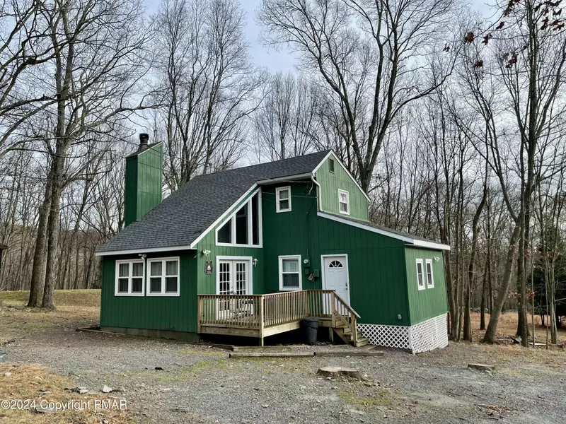 1104 Fawn RUN, Bushkill, PA 18324