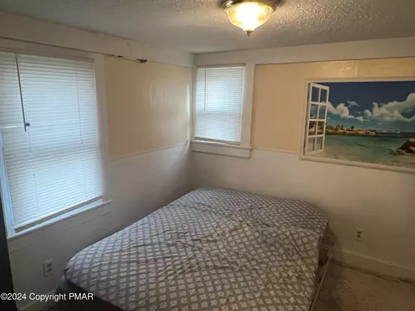 Carbondale, PA 18407,58 Canaan ST