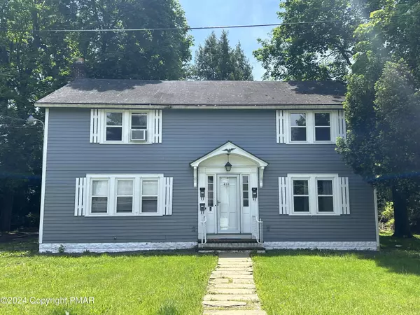 431 Oakwood AVE #A, Stroudsburg, PA 18360