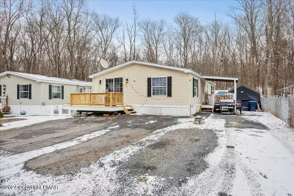 2612 Oakwood CT, East Stroudsburg, PA 18302