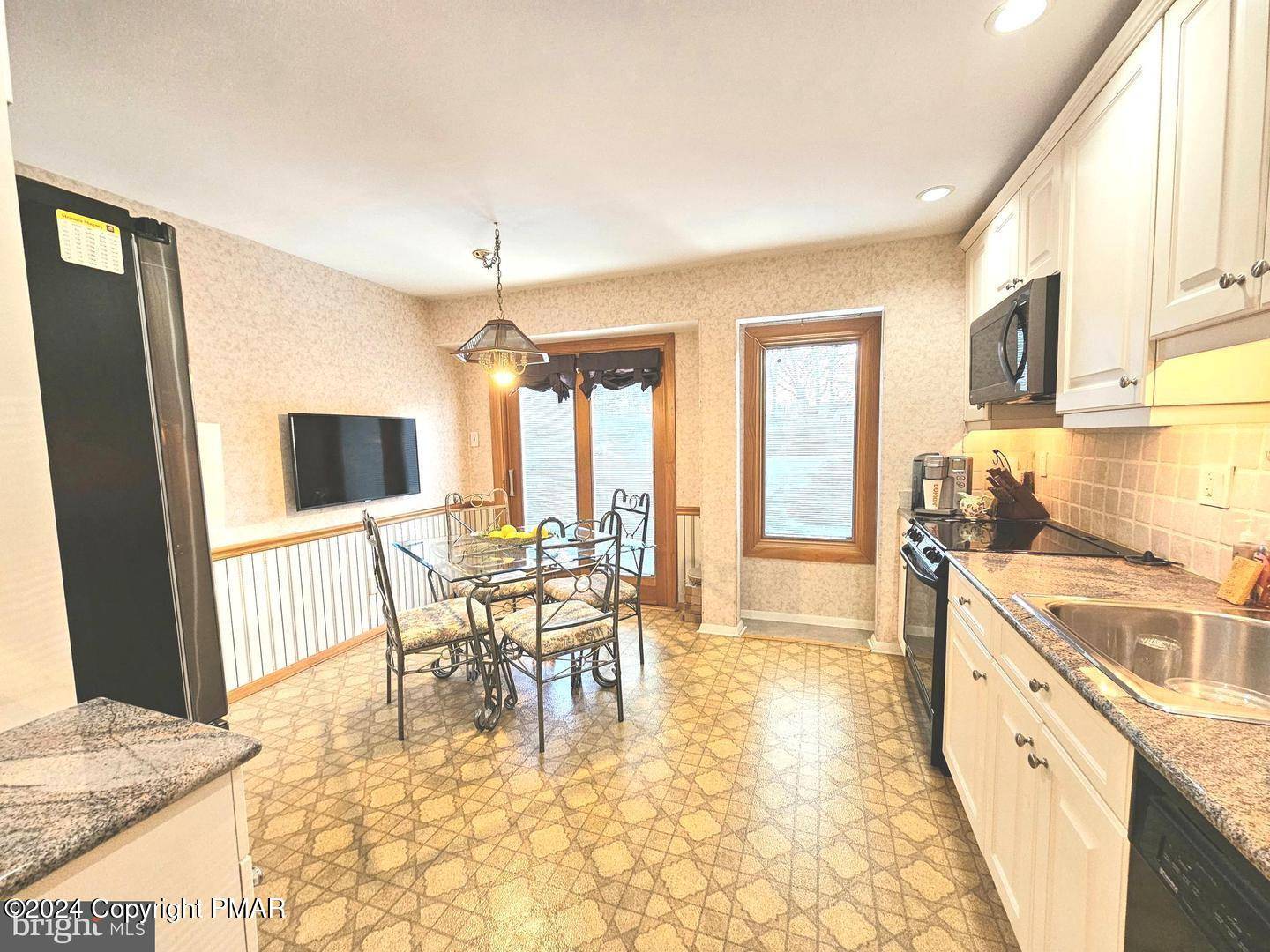 Ambler, PA 19002,1131 E Welsh RD
