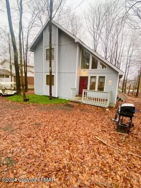 Pocono Lake, PA 18347,111 Mohican TRL