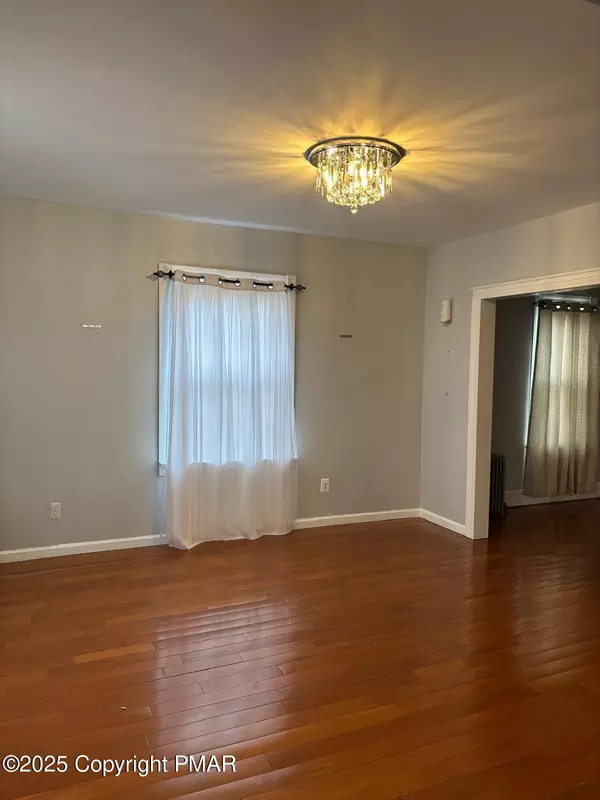 Archbald, PA 18403,257 Laurel ST #n