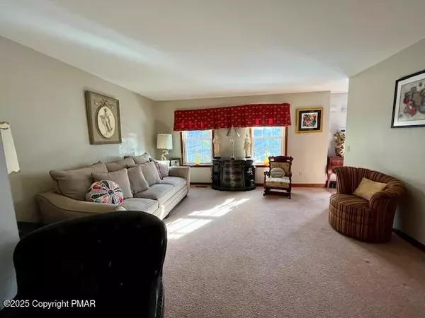 Blakeslee, PA 18610,2503 Vista DR