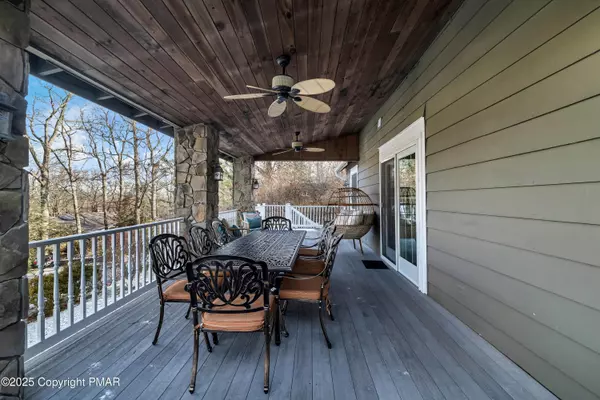 Buck Hill Falls, PA 18323,2135 Laurel LN