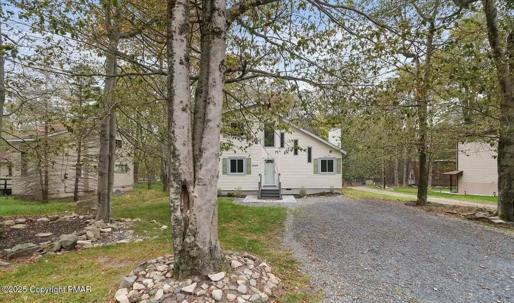 2139 Rosemont DR, Tobyhanna, PA 18466