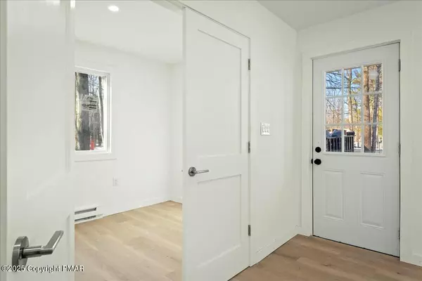 Tobyhanna, PA 18466,15 Sherman DR