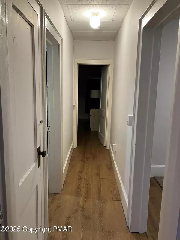 Bangor, PA 18013,107 Broadway #D