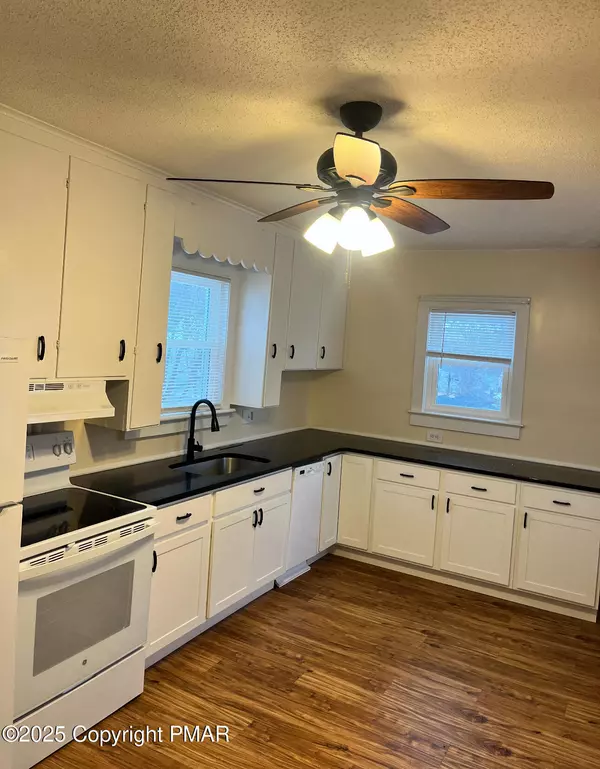 Bangor, PA 18013,63 N 5Th ST