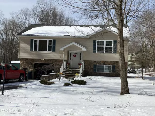 155 Motega DR, Albrightsville, PA 18210