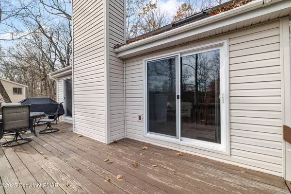 Bushkill, PA 18324,2096 Scarborough WAY